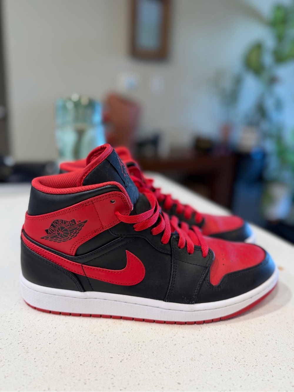 Jordan Black and Red Mid-Top Sneakers men’s size 9 women’s size 10.5 like new